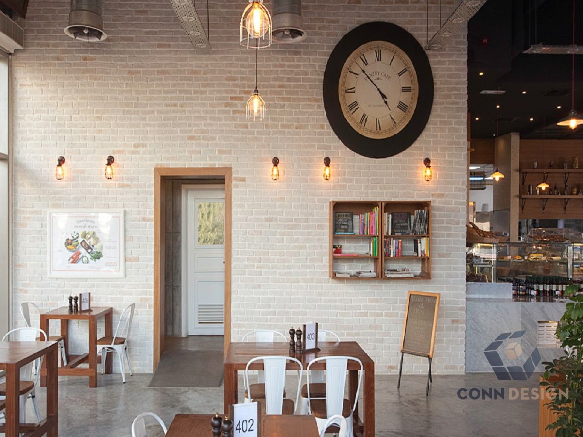 Phong cách trang trí quán cafe giản dị nhấn mạnh vào sự đơn giản, tự nhiên và tạo cảm giác thoải mái cho khách hàng